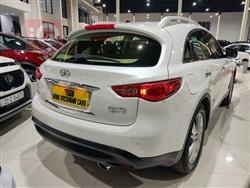 انفنتي QX70